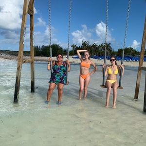 Meet your Posher, Lisa